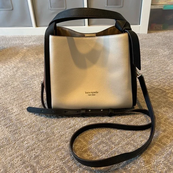 Kate Spade Knott Colorblocked Medium Crossbody Tote - Picture 4 of 11